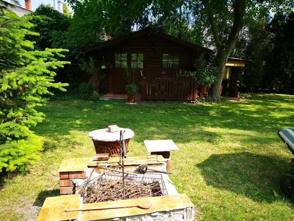 City Camping& Apartman &Bungalow *